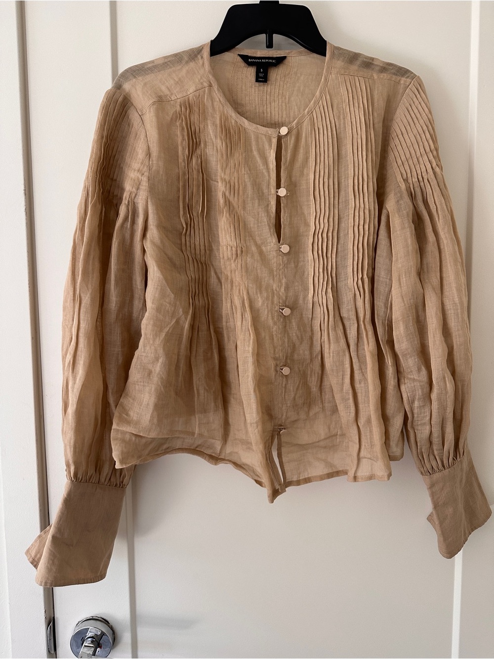 Banana Republic Sheer Ramie Beige Pintuck Button-Front Blouse